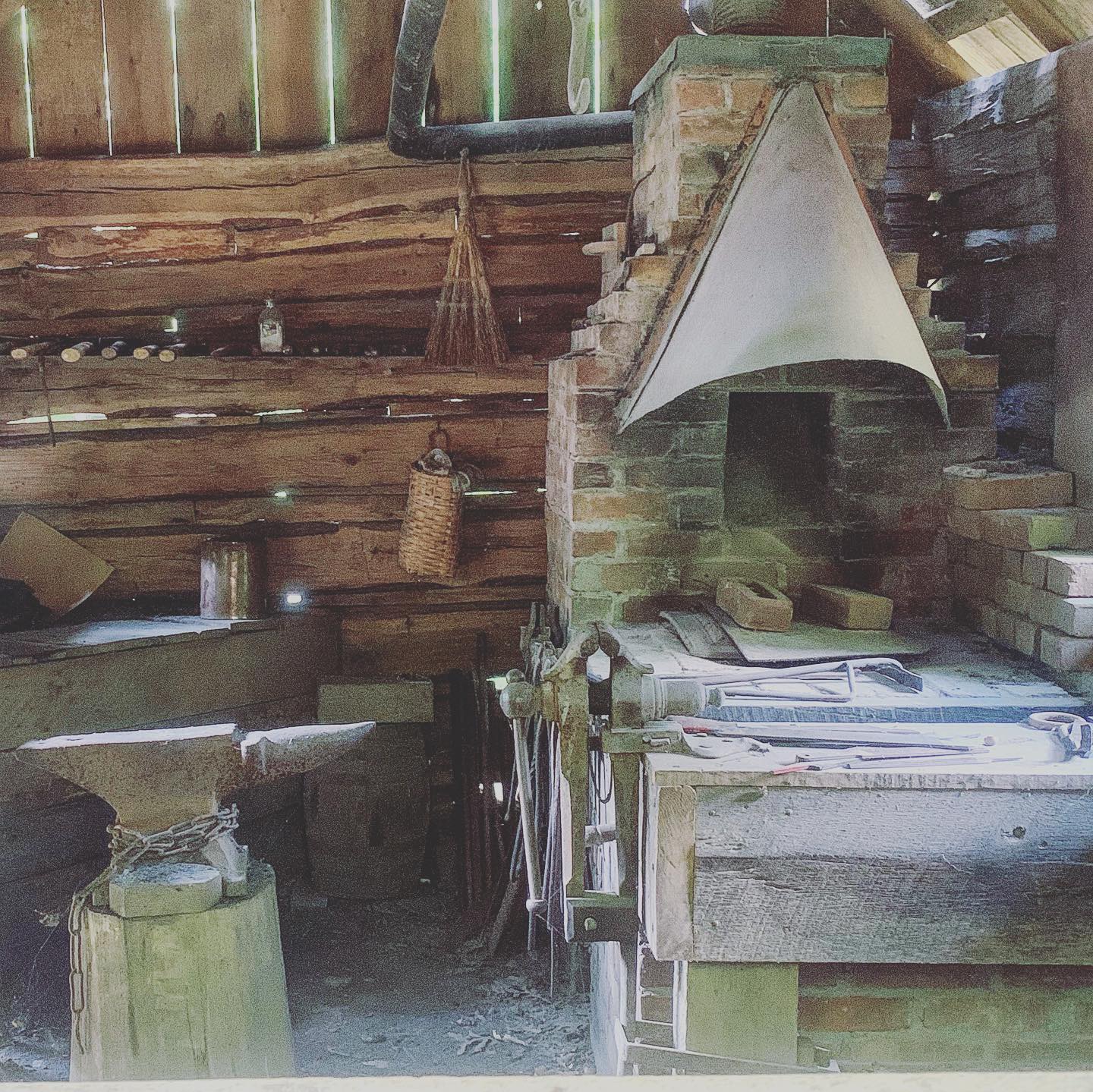 296E66EF-09BF-4C03-BCBF-D6AC03667999